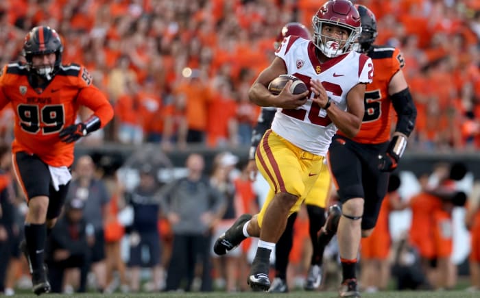 Travis Dye USC football Oregon State